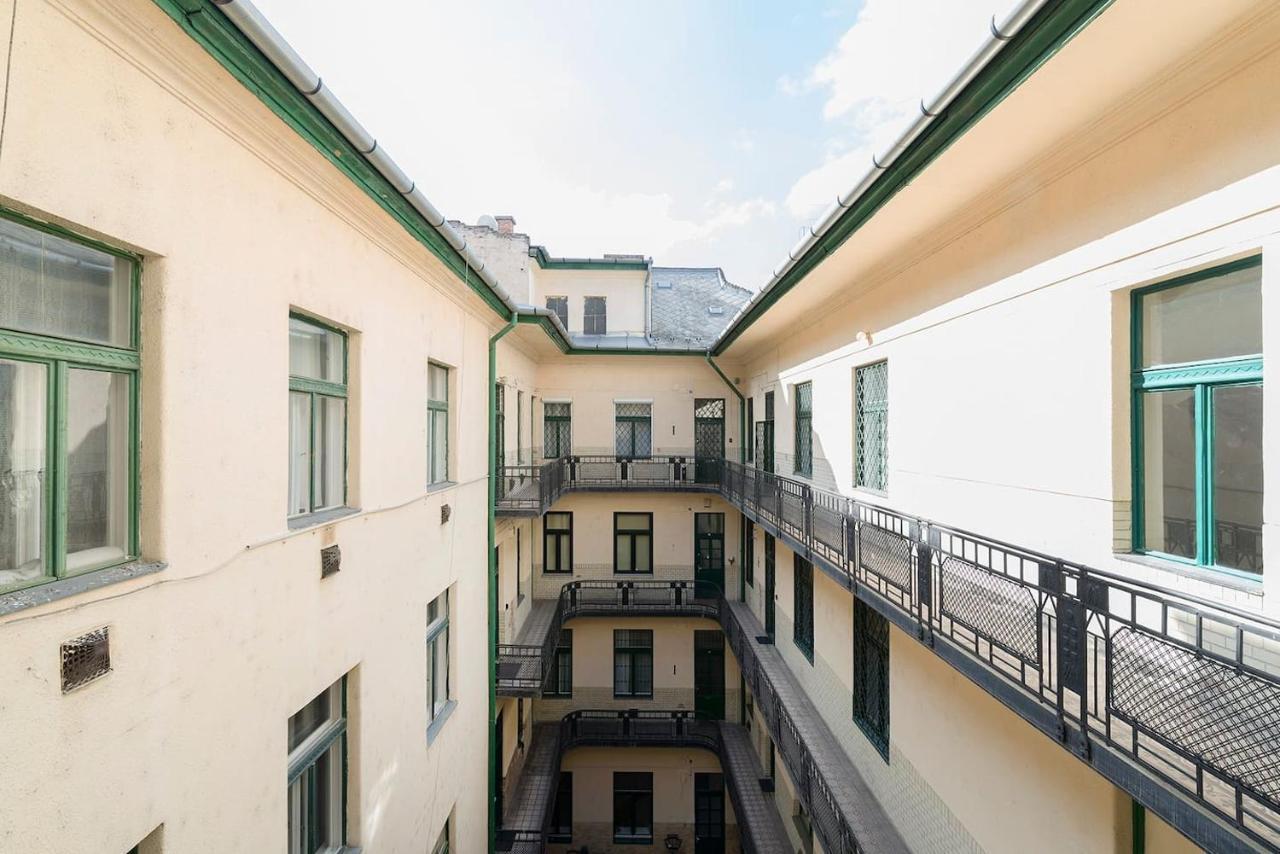 Vaci Street Premier Apartment Budapest Extérieur photo